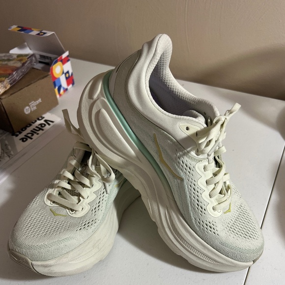 Hoka BondiNEW - Picture 1 of 6